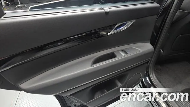 Genesis GV80 — Фото автомобиля 14