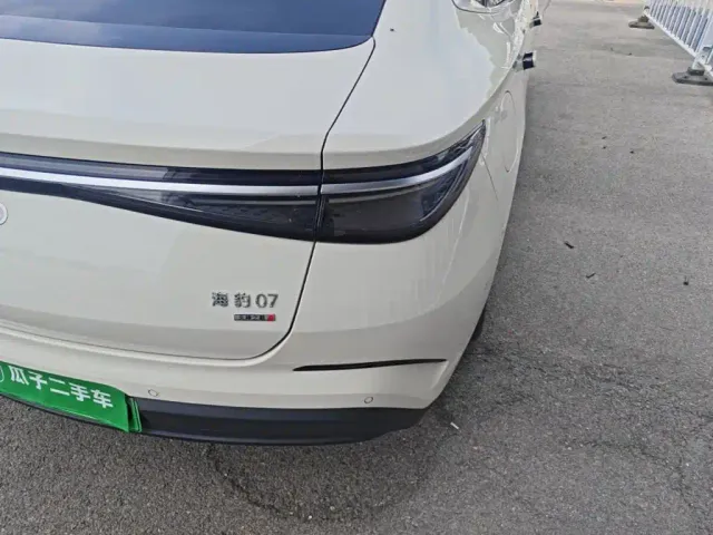 BYD Seal 07 DM-i — Фото автомобиля 7
