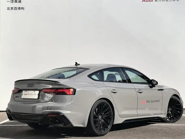 Audi RS 5 — Фото автомобиля 3
