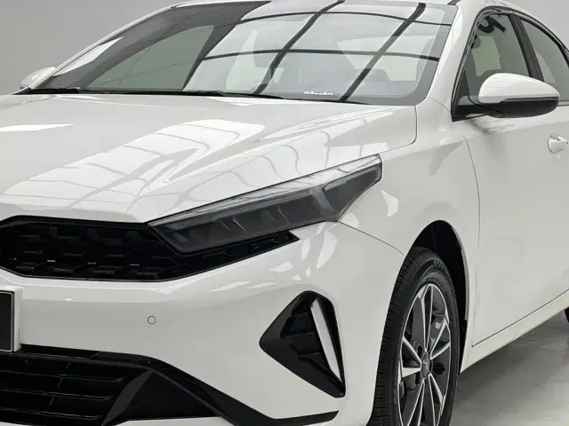 Kia K3 — Фото автомобиля 4