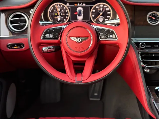 Bentley Flying Spur — Фото автомобиля 23