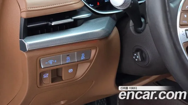 Genesis G80 Бензин 2.5 турбо AWD — Фото автомобиля 14