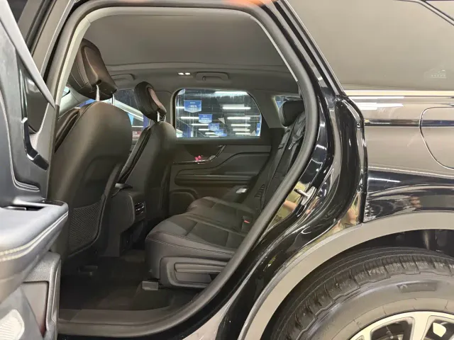 Lincoln Corsair — Фото автомобиля 5