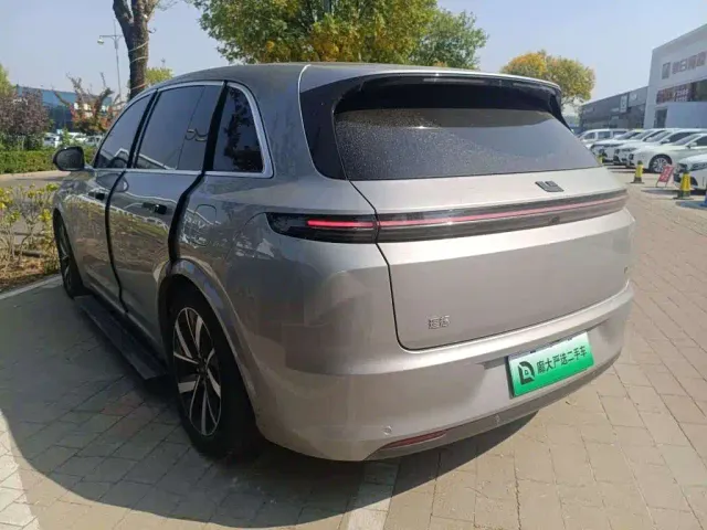 Li Auto L7 — Фото автомобиля 6