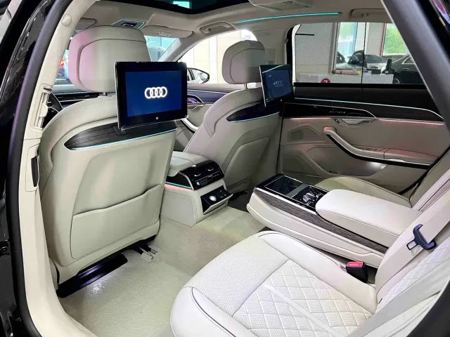 Audi A8 — Фото автомобиля 9