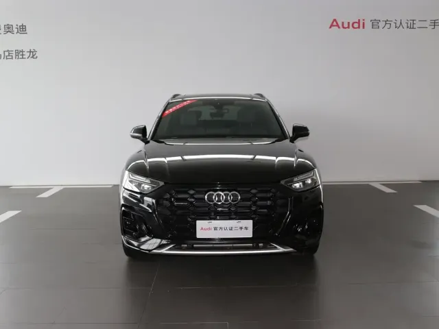 Audi Q5L — Фото автомобиля 2