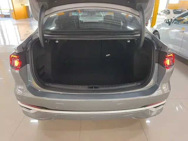 Ford Mondeo — Фото автомобиля 14