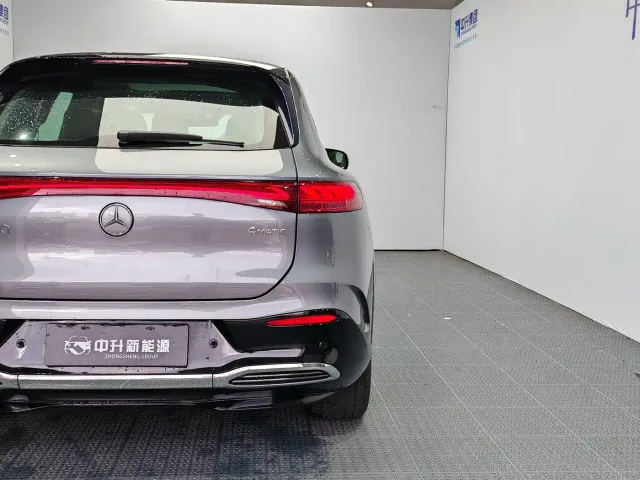 Mercedes-Benz EQS SUV — Фото автомобиля 20