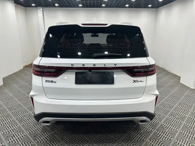 Geely Vision X6 — Фото автомобиля 8