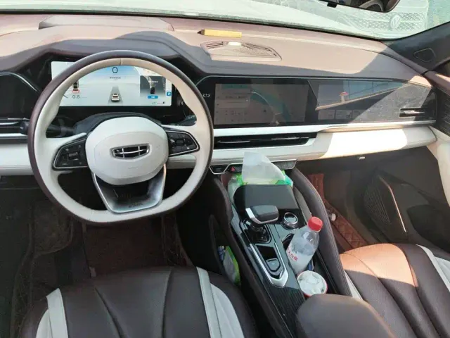 Geely Xingyue L — Фото автомобиля 12