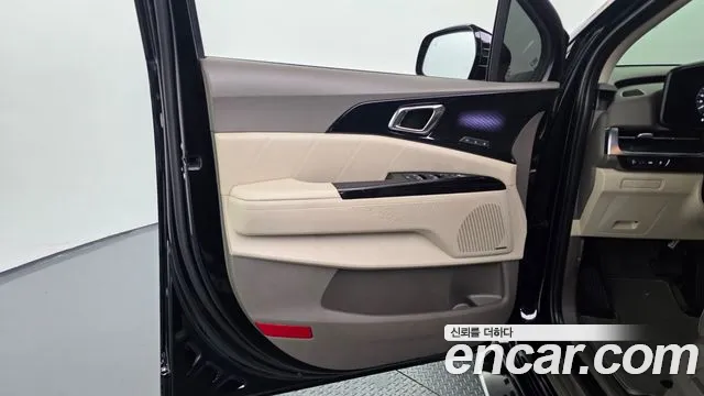 Kia Carnival 4th Gen — Фото автомобиля 13