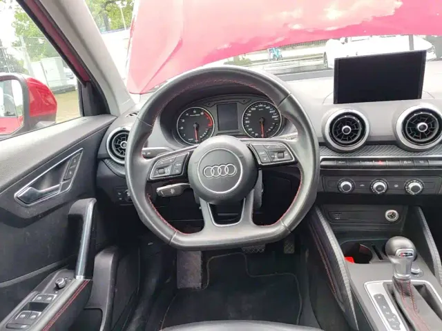 Audi Q2L — Фото автомобиля 14