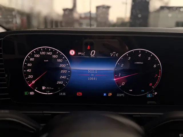 Mercedes-Benz GLE-Class — Фото автомобиля 28