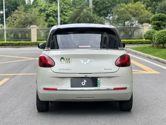 Wuling Bingo — Фото автомобиля 13