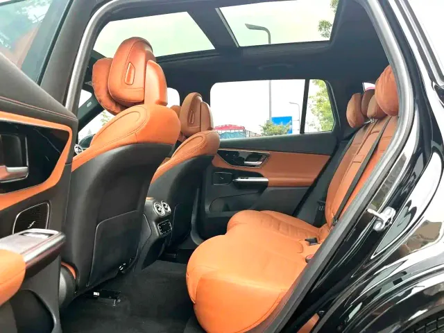 Mercedes-Benz Mercedes-Benz GLC 2023 GLC 300 L 4MATIC Sport 5-Seater — Фото автомобиля 6