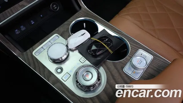 Genesis GV80 — Фото автомобиля 12