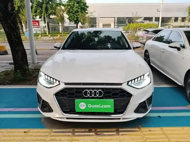 Audi A4L — Фото автомобиля 2