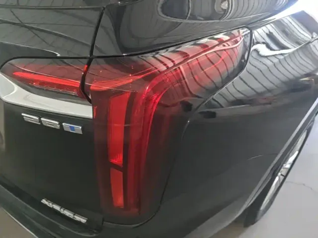 Cadillac XT6 — Фото автомобиля 7