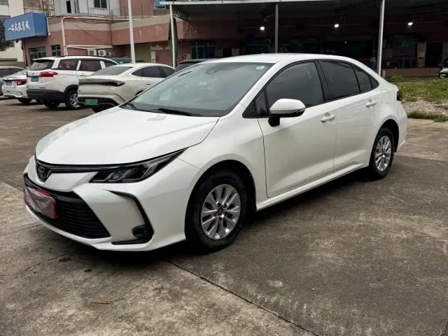 Фотография автомобиля — Toyota Corolla