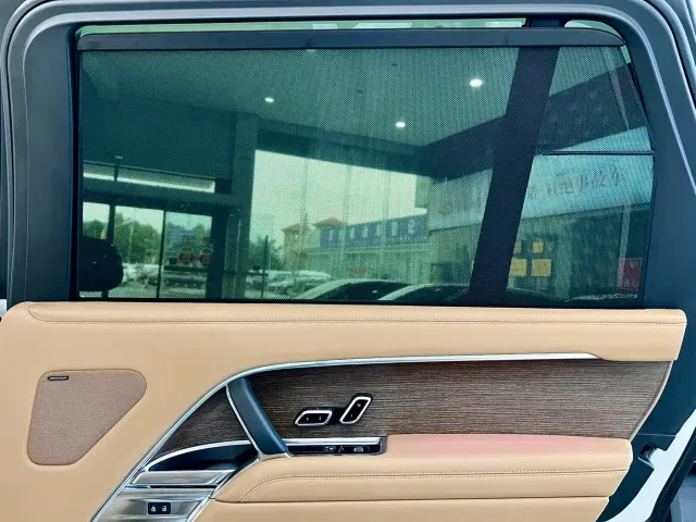 Land Rover Range Rover — Фото автомобиля 23
