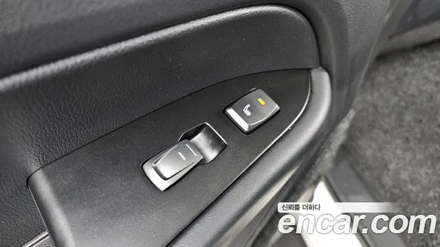 KG_Mobility_Ssangyong Rexton Новый Rexton Sport Khan Дизель 2.2 2WD — Фото автомобиля 19