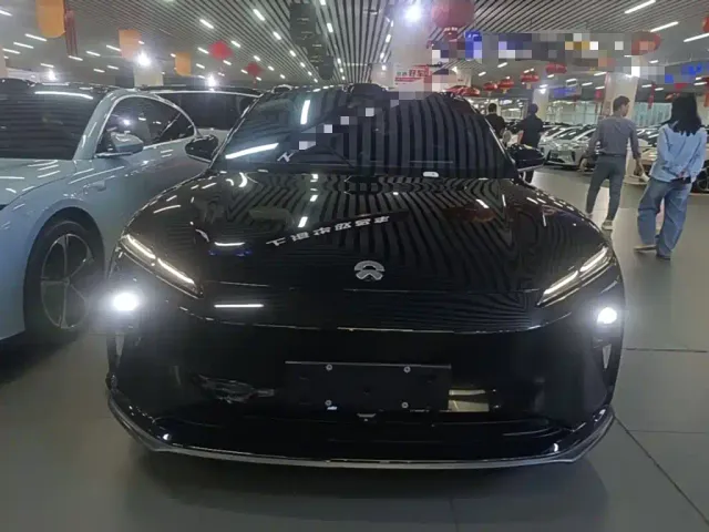 Nio ET5 Touring — Фото автомобиля 2
