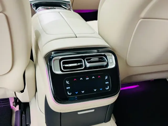Mercedes-Benz S-Class — Фото автомобиля 10