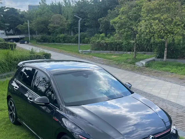 Volkswagen Golf GTI — Фото автомобиля 3