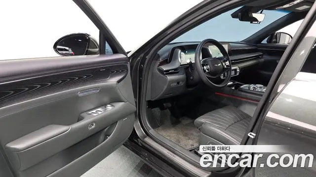 Genesis G90 — Фото автомобиля 9