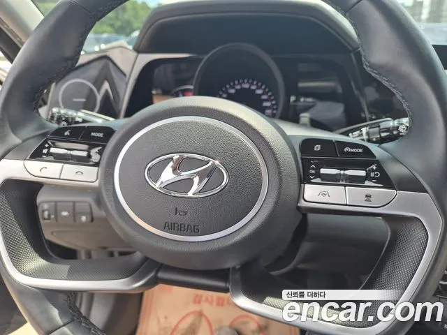 Hyundai AVANTE Avante (CN7) — Фото автомобиля 16