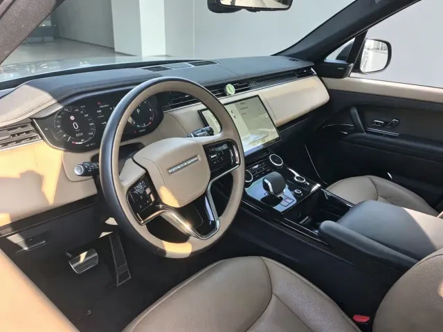 Land Rover Range Rover Sport — Фото автомобиля 2