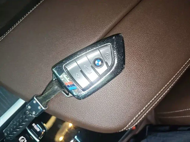 BMW 5 Series — Фото автомобиля 8