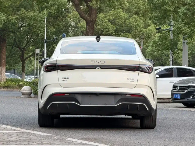 BYD Seal 06 — Фото автомобиля 6