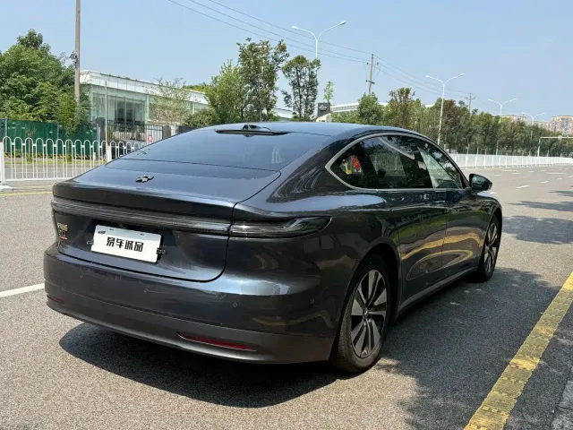 Nio ET7 — Фото автомобиля 6