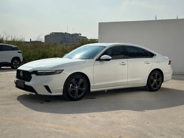 Фотография автомобиля — Honda Inspire