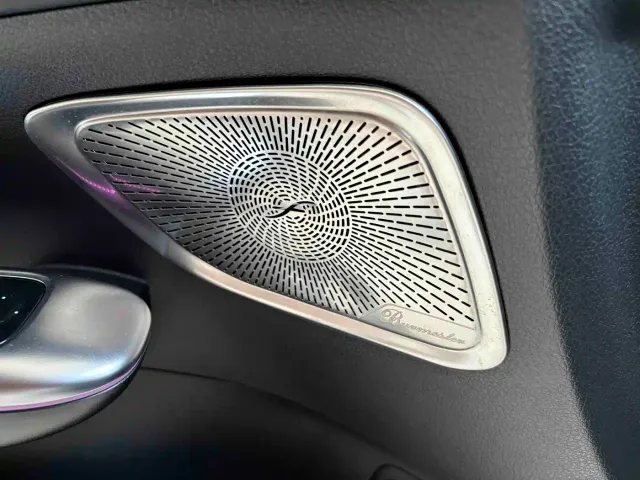 Mercedes-Benz C-Class — Фото автомобиля 12