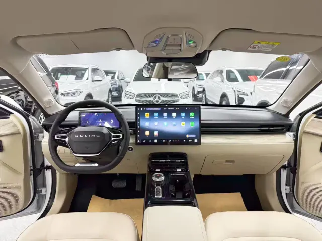 Wuling Starlight — Фото автомобиля 9