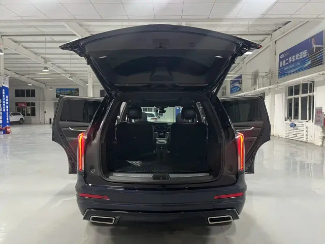 Cadillac XT6 — Фото автомобиля 16