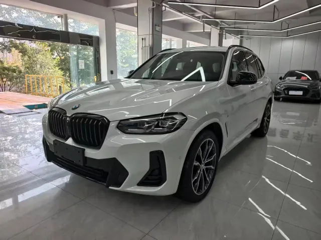 Фотография автомобиля — BMW X3