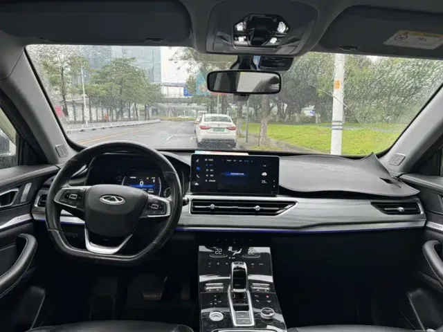 Chery Tiggo 8 — Фото автомобиля 17