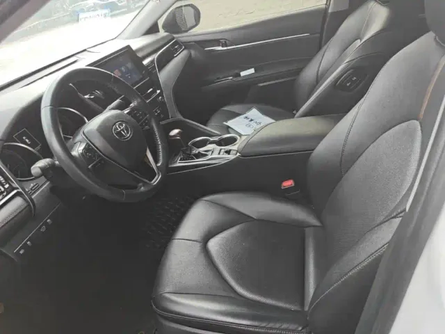 Toyota Camry — Фото автомобиля 14