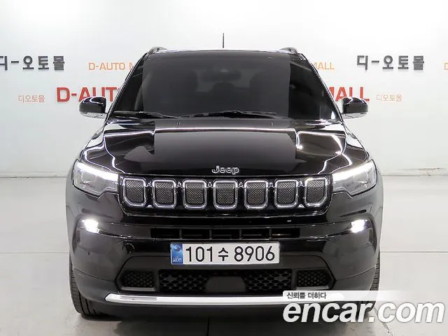 Jeep Compass Compass 2 поколение — Фото автомобиля 3