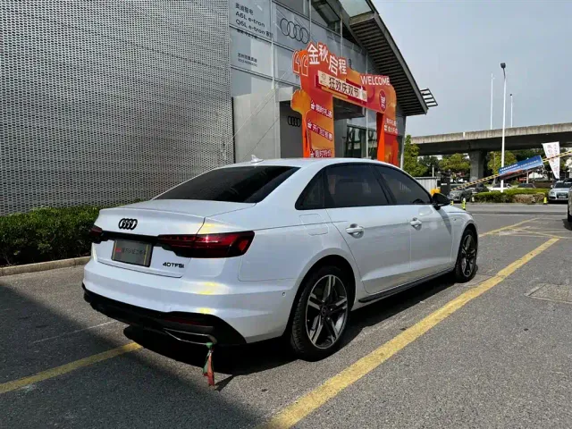Audi A4L — Фото автомобиля 5