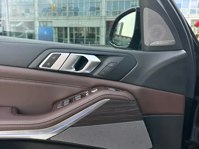 BMW X5 — Фото автомобиля 14