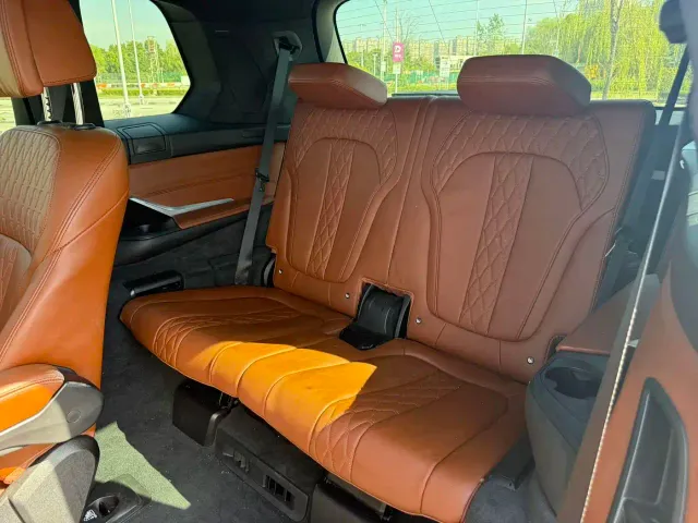 BMW X7 — Фото автомобиля 12
