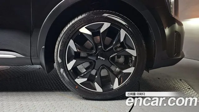 Kia Sorento Новый Sorento 4 поколение Бензин 2.5T 2WD — Фото автомобиля 21