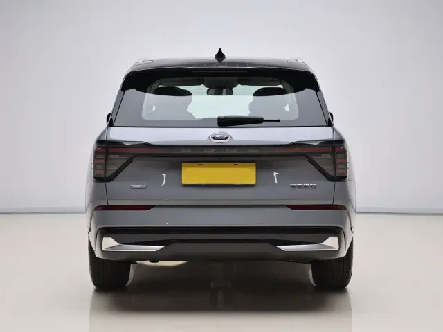 Ford Edge — Фото автомобиля 5