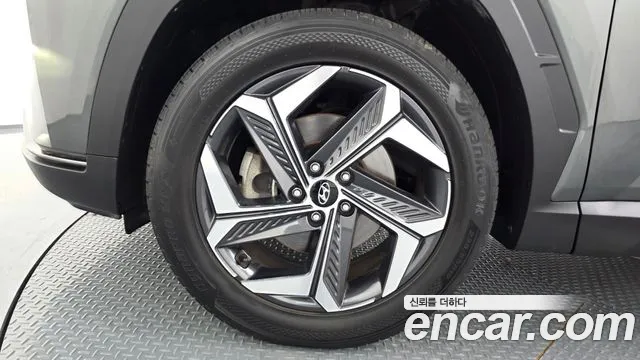 Hyundai Tucson Tucson (NX4) Бензин 1.6 турбо 2WD — Фото автомобиля 5