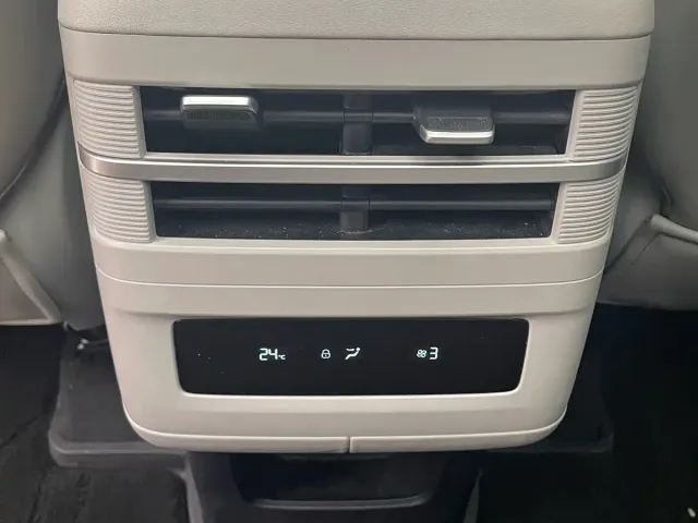 BYD FangChengBao Titanium 7 — Фото автомобиля 12