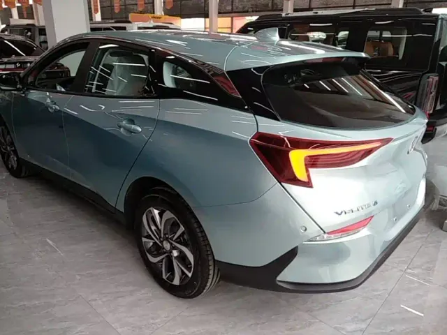 Buick Velite 6 — Фото автомобиля 4
